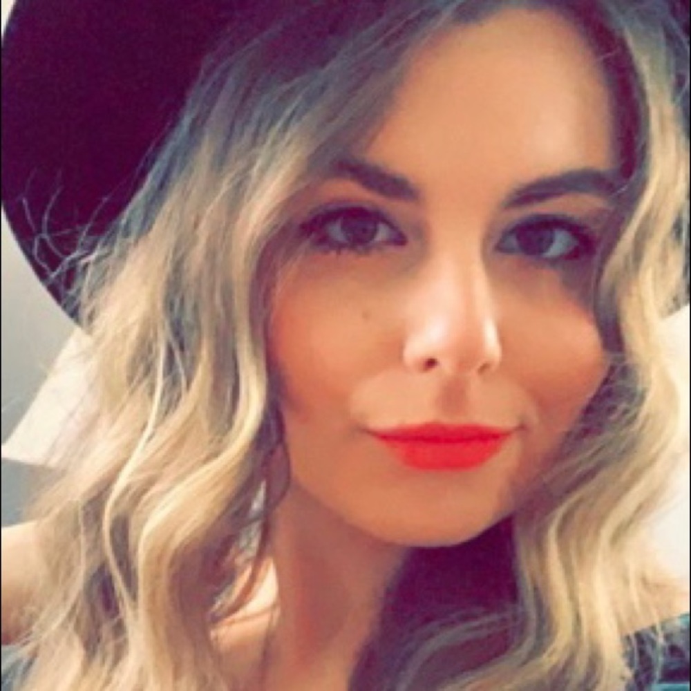 Meet your Posher, Jessica